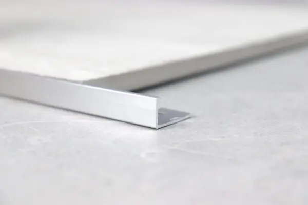BAT Aluminium Angle L-Shape 3m