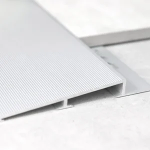 Aluminium Diminishing Trim Commercial 3M M/Silver - Image 1